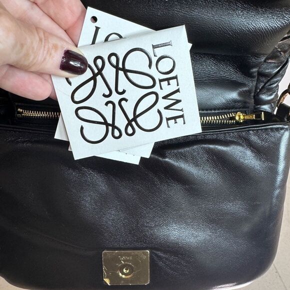 Loewe Puffer Goya Pleated Shiny Lambskin - Black NWT - Picture 9 of 10